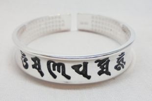 Om mani bracelet (M)(999 sterling silver)	